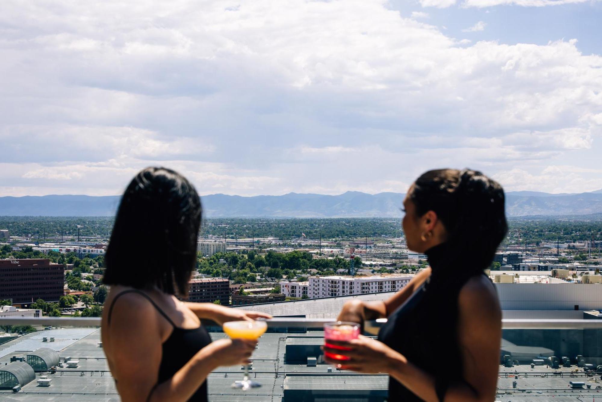 Le Meridien Denver Downtown Екстериор снимка